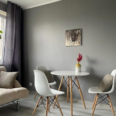 Light Grey Apartment In Maardu Eksteriør billede